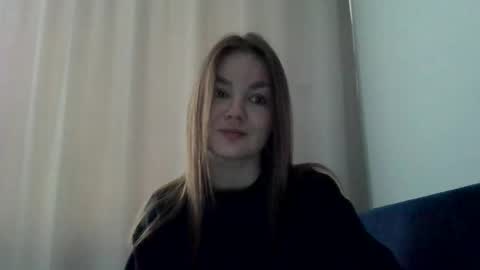 loviesimone online show from April 2026 10:37:01 AM