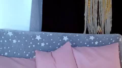 Snapshot of loving__lily chatting on February 2025 07:07:01 PM loving  online show from February 2025 07:07:01 PM