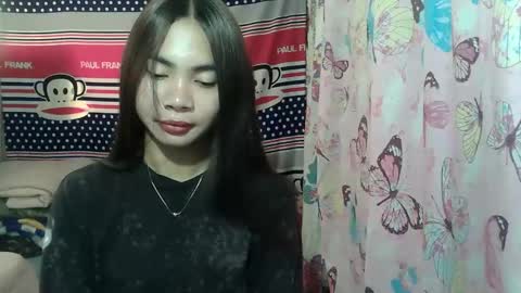 Snapshot of loving_rhean chatting on May 2026 02:20:02 AM loving_rhean online show from May 2026 02:20:02 AM