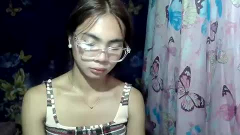 Snapshot of loving_rhean chatting on June 2026 12:20:02 PM loving_rhean online show from June 2026 12:20:02 PM