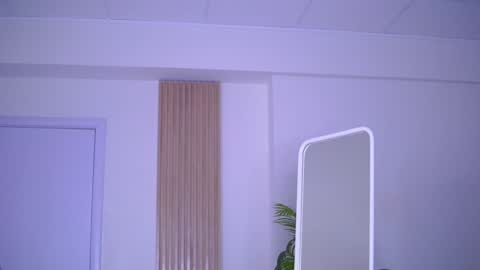 Nora online show from February 2025 04:37:02 AM