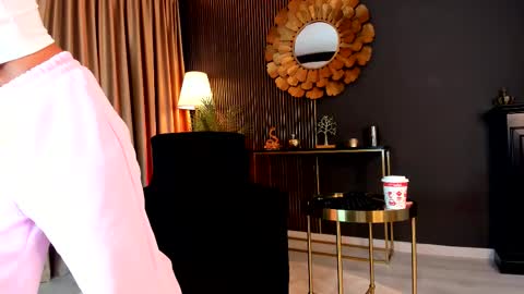 Nora online show from March 2026 04:18:01 AM