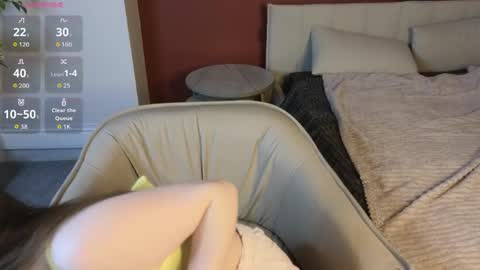 Snapshot of lovvingwhisperr chatting on April 2026 01:23:02 AM Erika online show from April 2026 01:23:02 AM