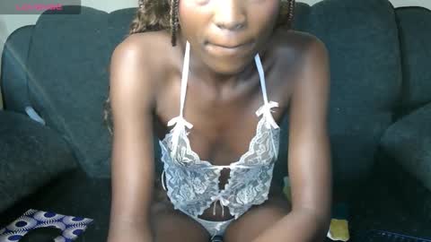 Lovydede online show from November 2025 03:34:02 PM