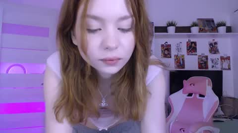 Loly online show from December 2024 10:11:01 PM