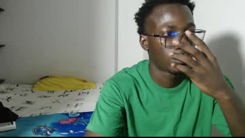 Snapshot of lowmay_palacios chatting on April 2026 12:44:02 AM Lowmay palacios online show from April 2026 12:44:02 AM