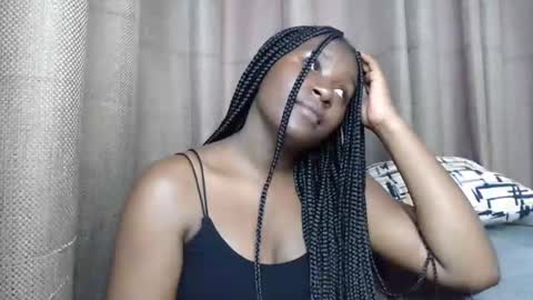 loyalcutie online show from December 2024 07:05:01 AM