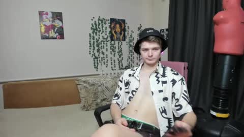 Snapshot of loyasteve chatting on February 2025 08:44:01 AM VECTORSTEVEPVT IS OPEN online show from February 2025 08:44:01 AM