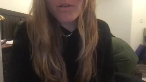 lozivelle online show from December 2025 02:10:02 AM