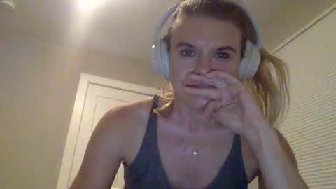 Snapshot of lpbrat chatting on August 2026 12:45:02 AM lpbrat online show from August 2026 12:45:02 AM