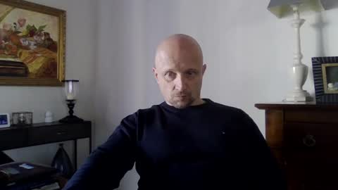 Snapshot of lrda49 chatting on February 2025 12:14:02 PM Espigle online show from February 2025 12:14:02 PM