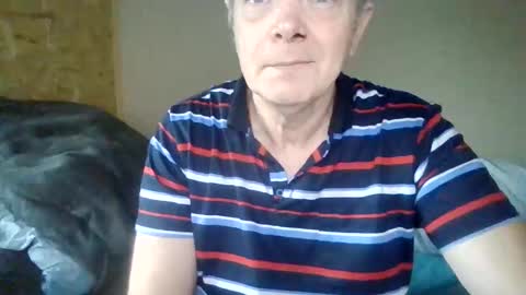 Snapshot of lu485947452685193669 chatting on May 2026 09:04:02 AM lu485947452685193669 online show from May 2026 09:04:02 AM