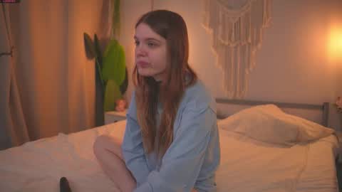 Lu 3 online show from October 2025 08:04:02 AM