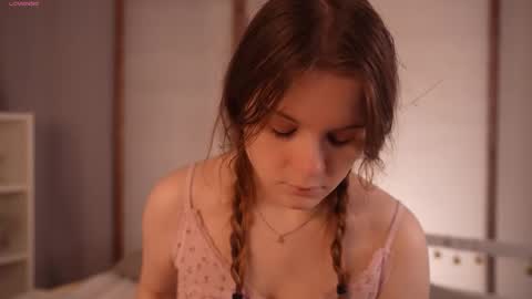 Lu 3 online show from November 2025 08:39:02 AM