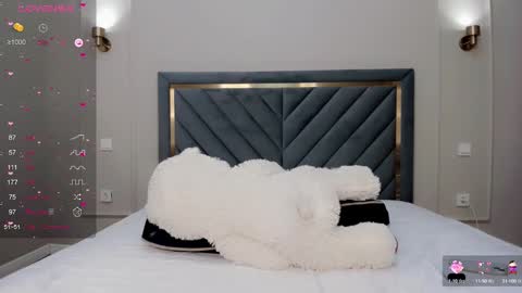 lu_mina online show from December 2024 03:29:02 AM