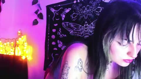 Jenn online show from July 2026 03:41:01 AM