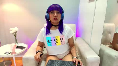 Luan online show from November 2025 01:00:01 PM