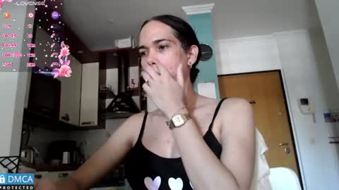 Snapshot of luara_ chatting on July 2026 07:14:01 AM luara_ online show from July 2026 07:14:01 AM