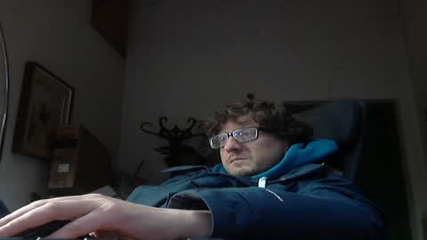 luca78 online show from February 2025 09:00:02 AM