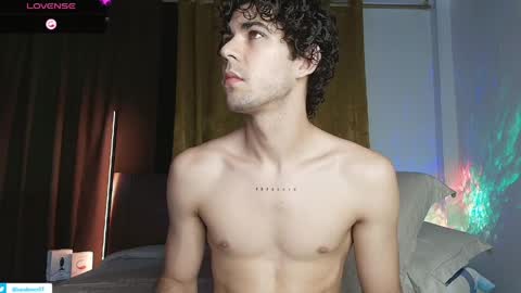 Snapshot of lucaa_ferrer chatting on April 2026 03:17:01 AM Luca Ferrer online show from April 2026 03:17:01 AM