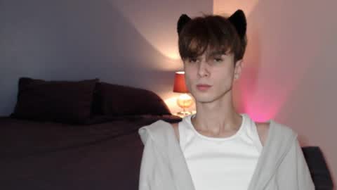 lucacharm online show from January 2025 01:47:01 AM