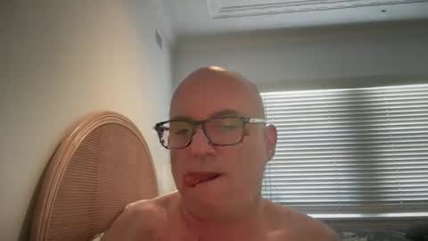 lucas10004 online show from December 2024 12:08:01 AM