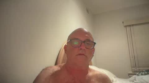 lucas10004 online show from January 2025 10:43:01 AM