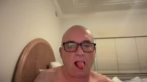 lucas10004 online show from March 2025 12:59:02 PM