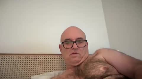 lucas10004 online show from November 2025 07:30:02 AM