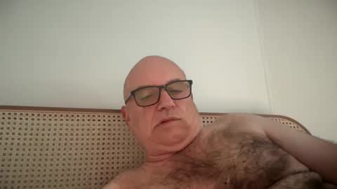 lucas10004 online show from November 2025 08:56:01 PM