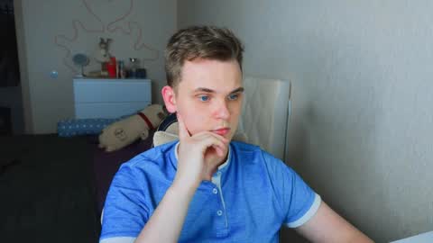 Lucas Gill online show from November 2025 05:06:02 PM