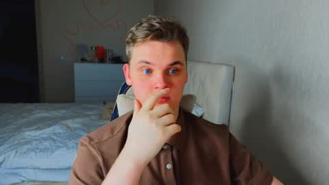 Lucas Gill online show from January 2026 03:33:01 AM