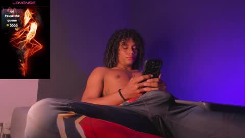   online show from February 2025 07:35:02 PM