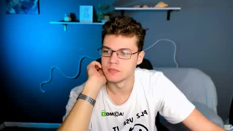 lucas_long_ online show from October 2025 08:37:02 AM