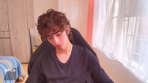 lucas_xo online show from September 2025 07:28:01 PM