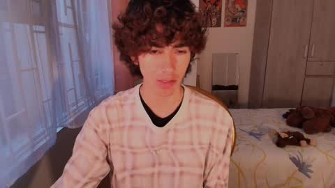 lucas_xo online show from November 2025 10:10:02 PM