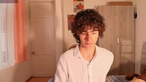 lucas_xo online show from November 2025 09:25:02 PM