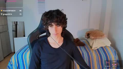 lucas_xo online show from February 2026 06:26:01 AM