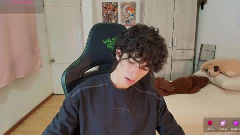 lucas_xo online show from April 2026 11:30:02 PM