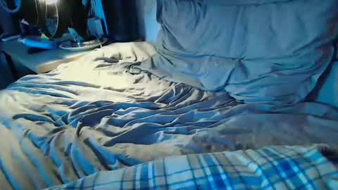 LucasKodak online show from August 2026 05:23:02 AM
