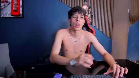 Lucasopry online show from April 2026 01:27:01 PM