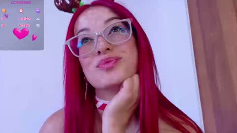 Luccy online show from December 2024 03:22:01 PM