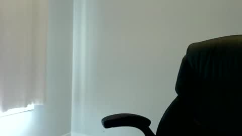 luchislounge online show from April 2026 05:34:01 PM