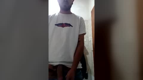 luchoo24_ online show from June 2026 06:18:01 AM
