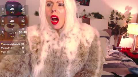 Snapshot of luci__evans chatting on November 2025 07:07:01 AM Luci Evans online show from November 2025 07:07:01 AM