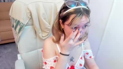 lucia_copper online show from December 2025 11:52:01 AM