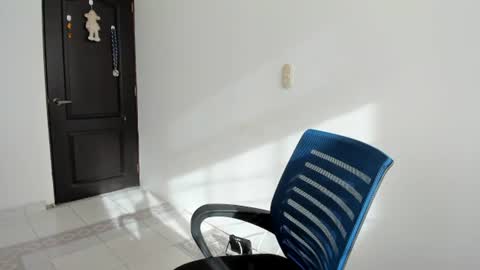 Snapshot of lucia_fuster chatting on June 2026 09:24:01 PM Lucia online show from June 2026 09:24:01 PM