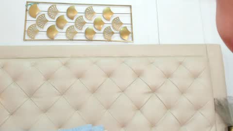 lucia_lorenz online show from April 2026 11:24:01 AM