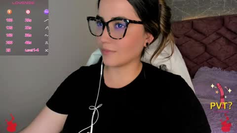 lucia star  online show from December 2024 07:16:01 PM