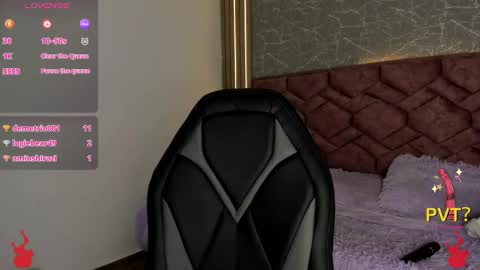 lucia star  online show from December 2024 10:23:01 PM